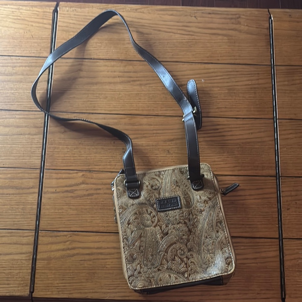 Elegant Brown Leather Crossbody Bag